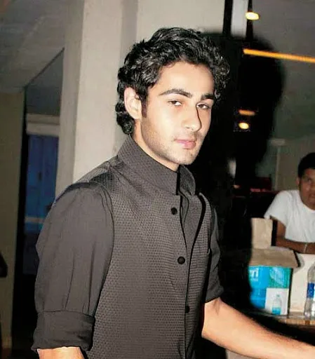 Armaan Jain Hot Scene Shirtless Body Pictures