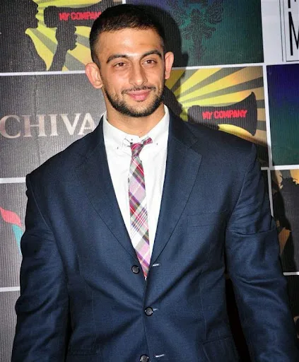 Arunoday Singh Hot Scenes Shirtless Body Images