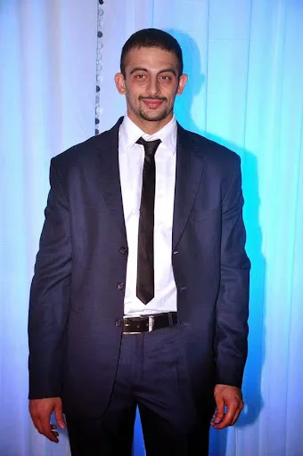 Arunoday Singh Hot Scenes Shirtless Body Photos