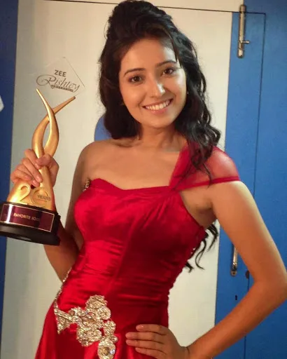 Asha-Negi-Hot-Bikini-Photos