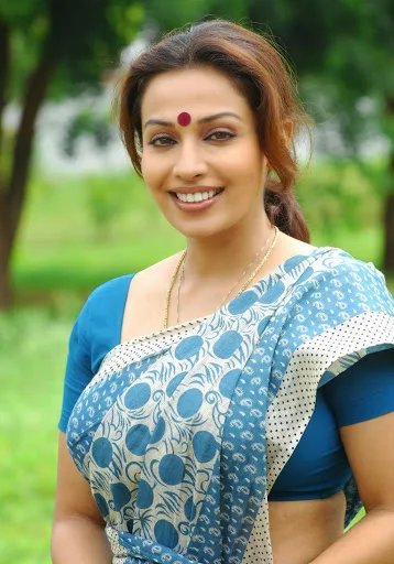 Asha-Saini-Hot-Bikini-Image-Gallery