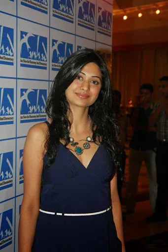 Ashima-Bhalla-Hot-Bikini-Photo