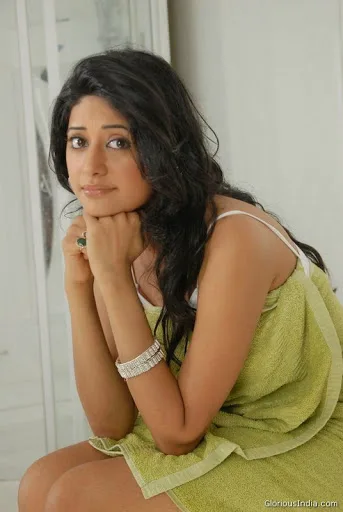 Ashima-Bhalla-Hot-Bikini-Photos