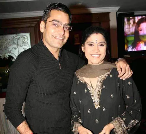 Ashutosh Rana Hot Scene Shirtless Body Wallpapers