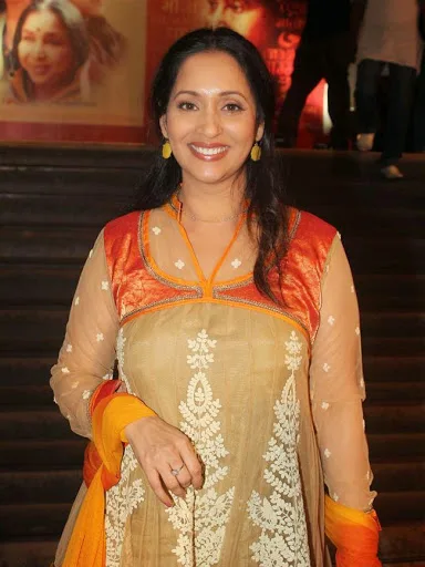 Ashwini-Bhave-Hot-Bikini-Images