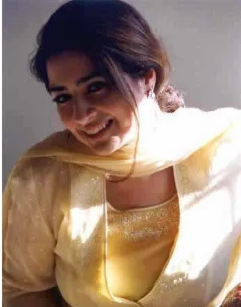 Atiqa Odho Hot Sexy Bikini Wallpaper