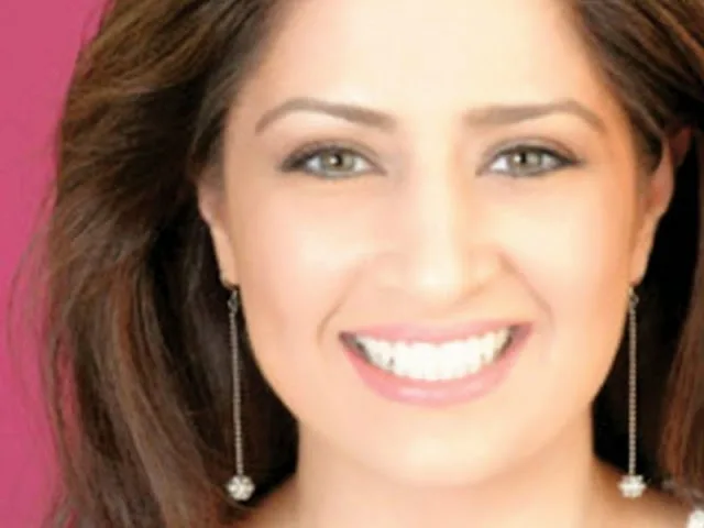 Atiqa Odho Hot Sexy Bikini Photos