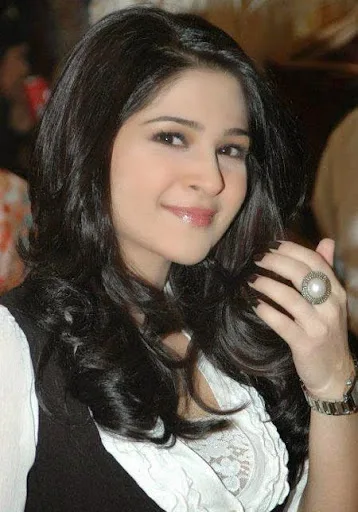 Ayesha Omar Hot Sexy Bikini Images, Album, Photos, Pics