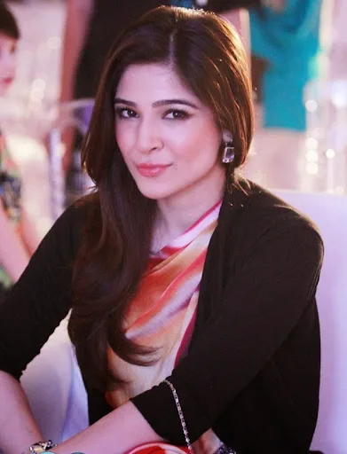 Ayesha Omar Hot Sexy Bikini Pics