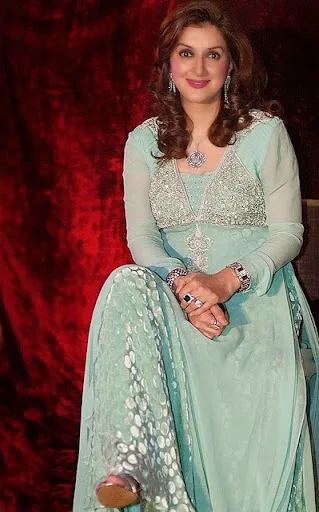 Ayesha Sana Hot Sexy Bikini Pic
