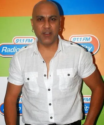 Baba-Sehgal-Hot-Photos