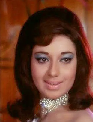 Babita-Hot-Bikini-Bra-Pics