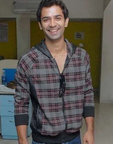 Barun Sobti Hot Pictures