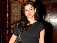 Benaf Dadachanji Hot Bikini Images, Photos, Stills, Pics, Wallpapers