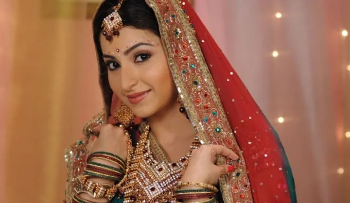 Benaf-Dadachanji-Hot-Bikni-Pic