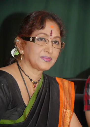 Bharathi-Vishnuvardhan-Hot-Bikini-Photos