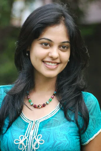 Bindu-Madhavi-Hot-Bikini-Still