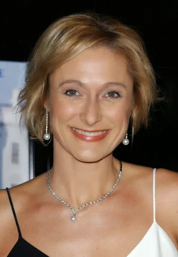 Caroline Goodall Hot Sexy Bikini Images, Photos, Pics