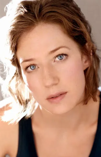Carrie Coon Hot Sexy Bikini Wallpapers