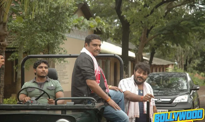 Chaarfutiya Chhokare Hindi Movie Photos