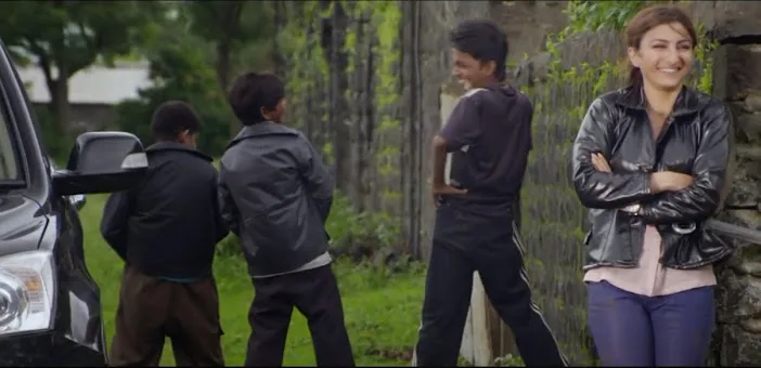 Chaarfutiya Chhokare Hindi Movie Pics