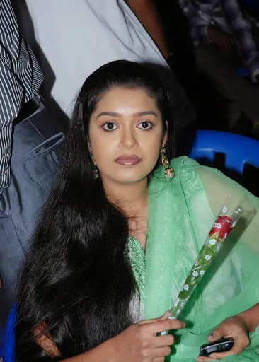 Chaya-Singh-Hot-Bikini-Image-Gallery