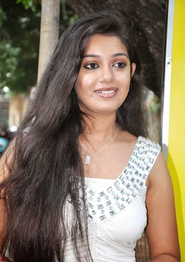 Chaya-Singh-Hot-Bikini-Images