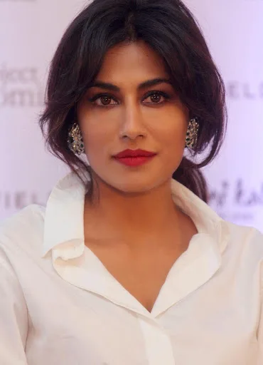 Chitrangada-Singh-Hot-Bikini-Images