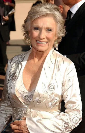 Cloris Leachman Hot Sexy Bikini Images