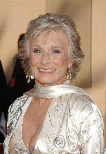 Cloris Leachman Hot Sexy Bikini Pic
