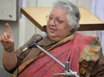 Daisy-Irani-Hot-Bikini-Photos