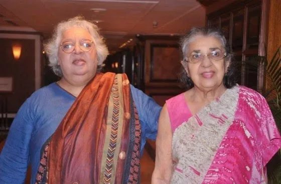 Daisy-Irani-Hot-Bikini-Wallpapers