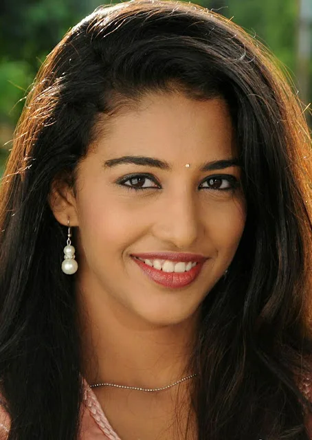 Daksha Nagarkar Hot Bikini Image Gallery, Images, Photos, Pics