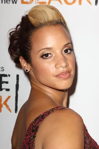 Dascha-Polanco-Hot-Bikini-Image-Gallery
