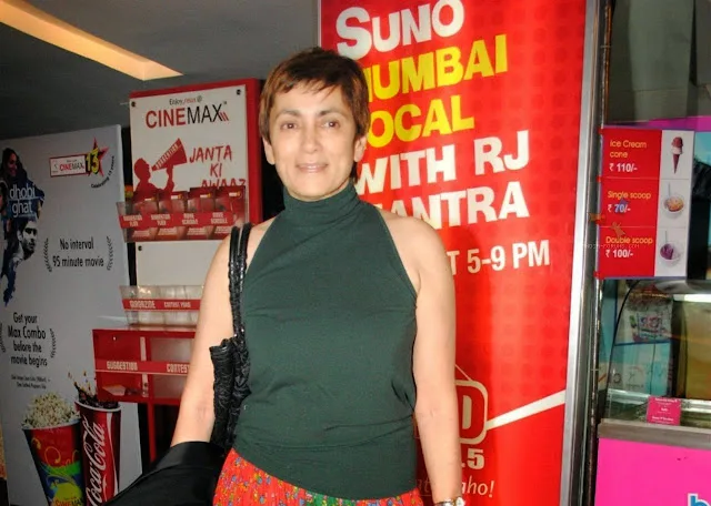 Deepa Sahi Hot Sexy Bikini Bra Wallpaper