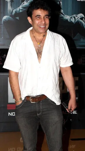 Deepak Tijori Hot Photos