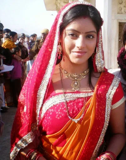 Deepika-Singh-Hot-Naval-Images