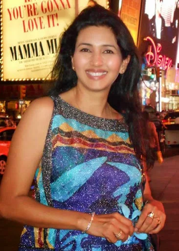 Deepti-Bhatnagar-Hot-Bikini-Wallpapers