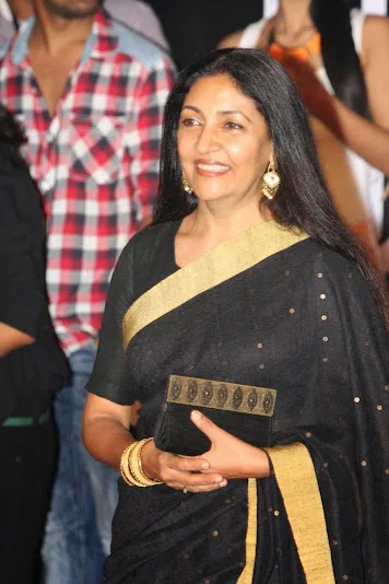 Deepti Naval Hot Bikini Image Gallery