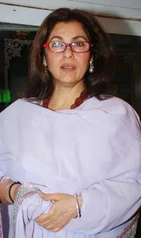 Dimple Kapadia Hot Sexy Bikini Wallpaper