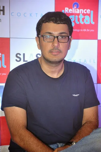 Dinesh Vijan Hot Scene Shirtless Body Images