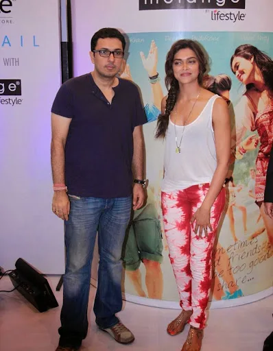 Dinesh Vijan Hot Scene Shirtless Body Pictures