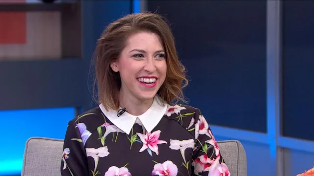 Eden Sher Hot Bikini Image Gallery, Images, Photos, Pics