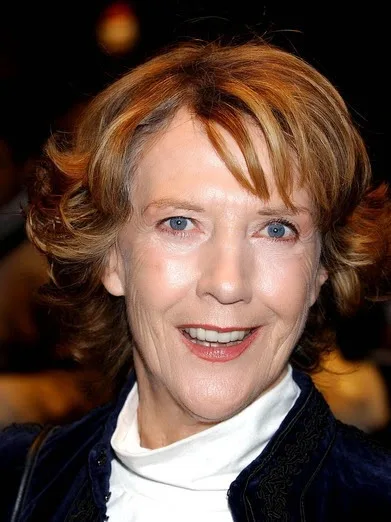 Eileen Atkins Hot Sexy Bikini Image Gallery