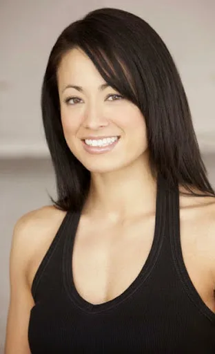 Elisabeth P. Carpenter Hot Sexy Bikini Image Gallery, Images, Photos, Stills, Pics