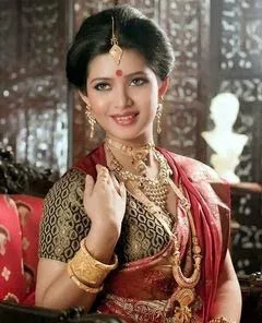 Ena-Saha-Hot-Bra-Pics