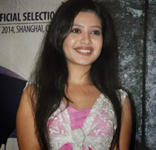 Ena-Saha-hot-Sexy-Bikini-Pic