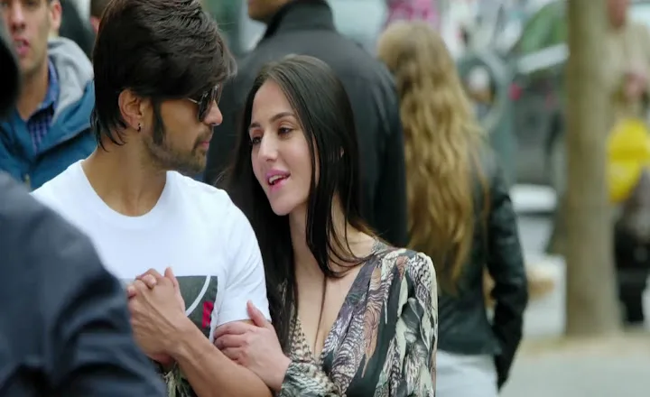 Farah-Karimi-Hot-Bikini-Wallpapers