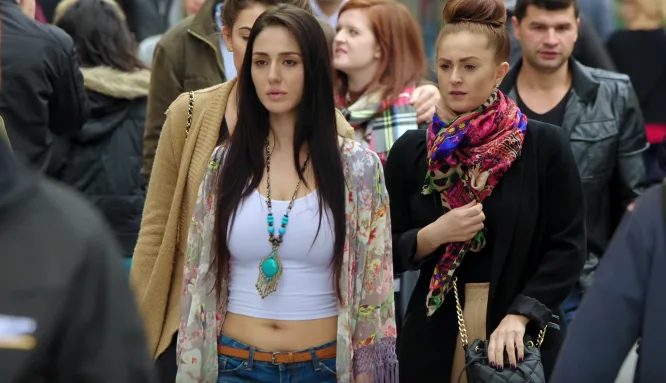 Farah-Karimi-Hot-Bikini-Pictures