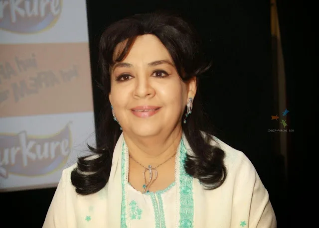Farida-Jalal-Hot-Bikini-Pics